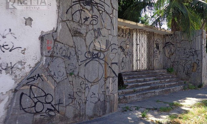 Ampla Casa Duplex...