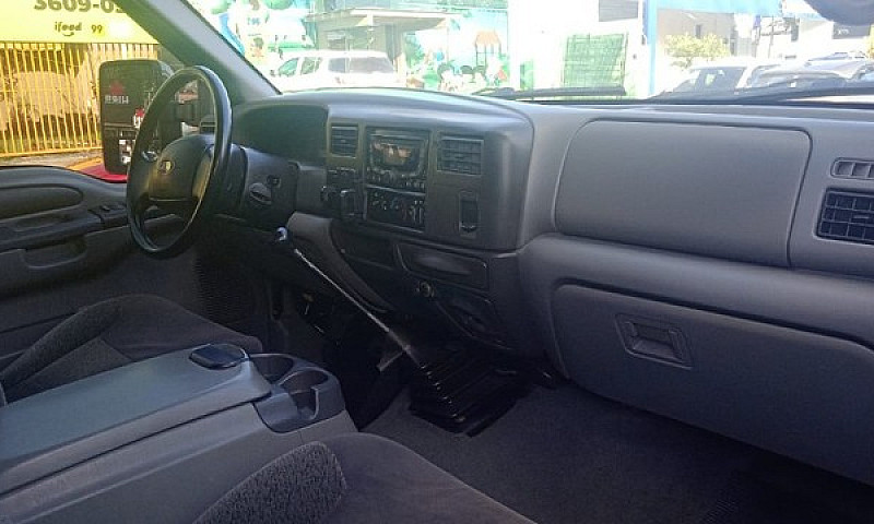 Ford F-250 3.9 Xlt P...