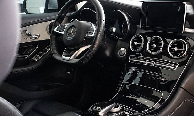 Mercedes Benz Glc 25...