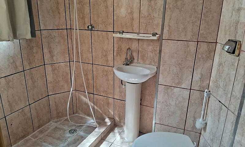 Ótima Kitnet Para Al...