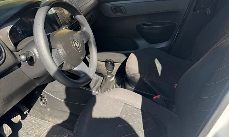 Renault Kwid Zen 1.0...