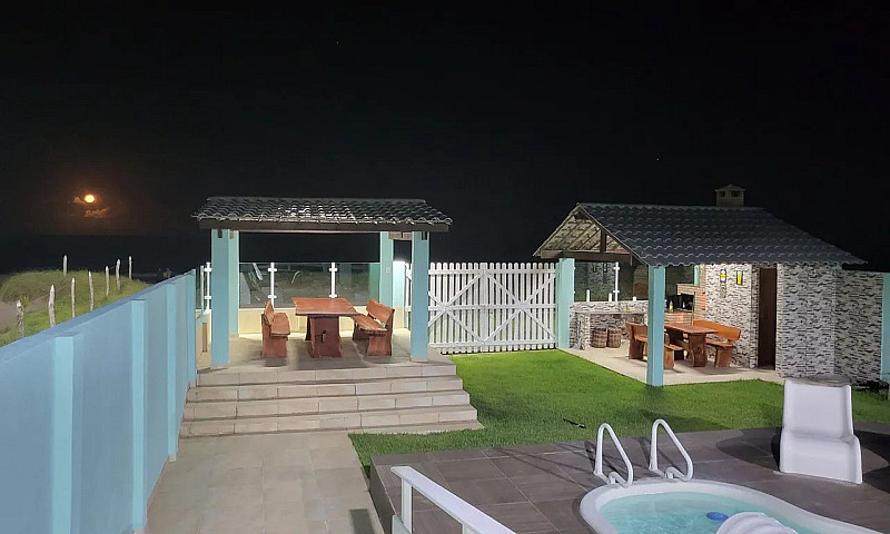 Casa Beira Mar Pitim...