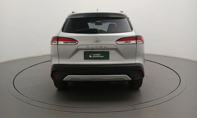 Toyota Corolla Cross...