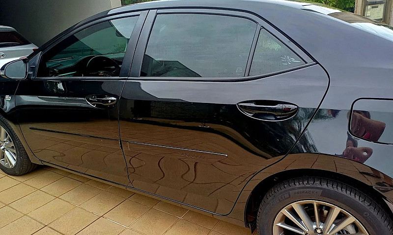Toyota Corolla Xei 2...