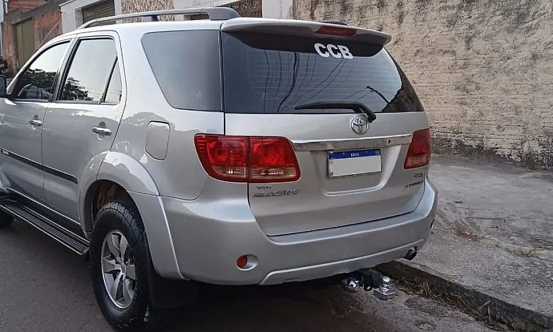 Toyota Hilux Sw4 Srv...