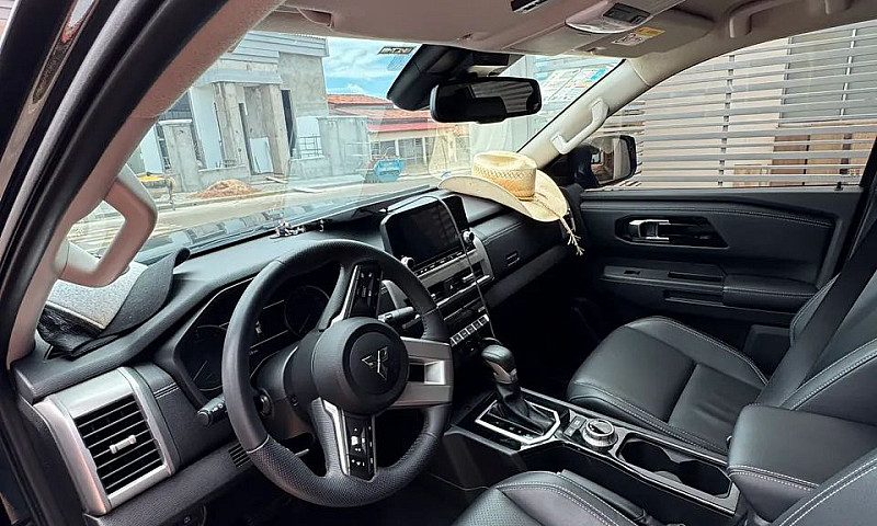 Mitsubishi Triton Hp...