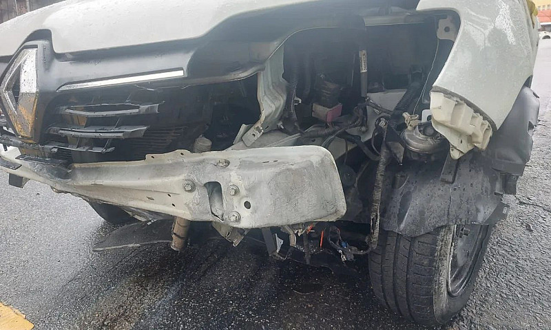 Renault Logan Zen Fl...
