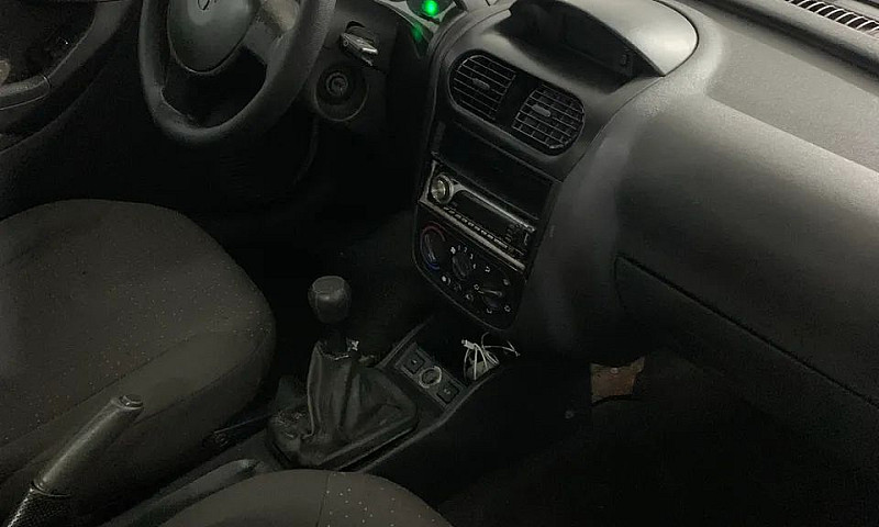 Chevrolet Corsa Sed....