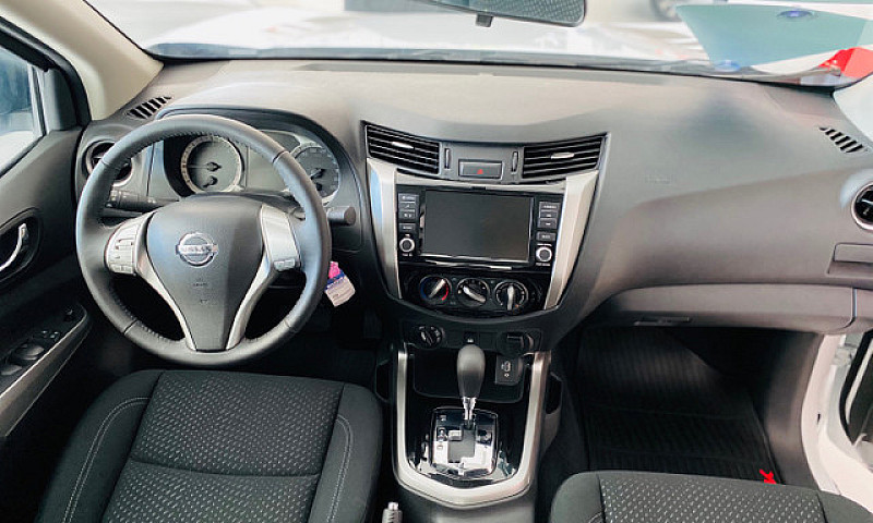 Nissan Fronteir Atta...
