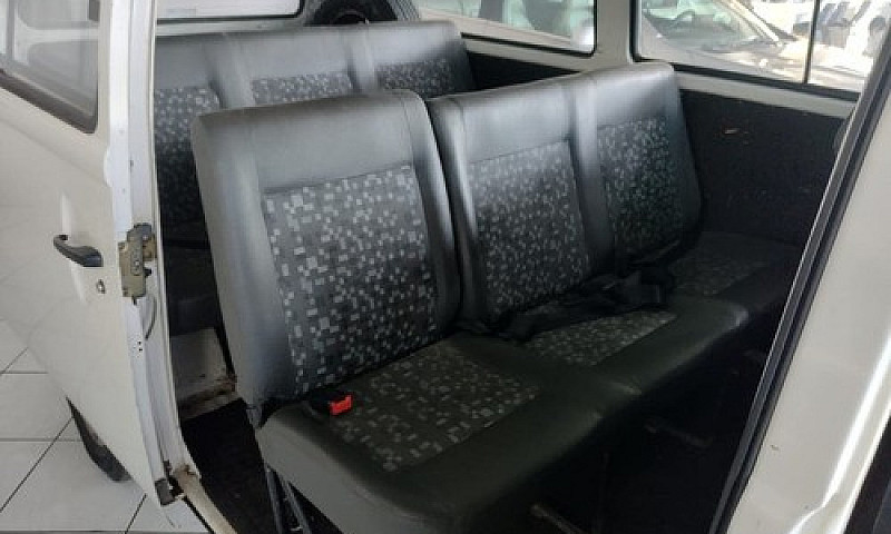 Volkswagen Kombi 201...