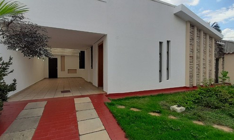 Alugo Casa De 3 Quar...