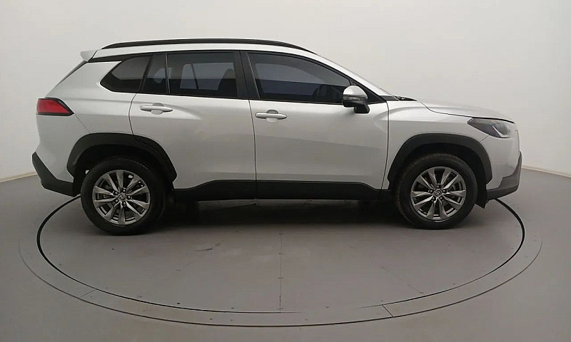 Toyota Corolla Cross...