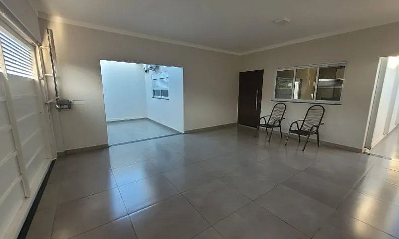 Imóvel Residencial À...