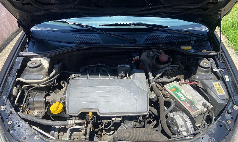 Renault Clio Hi-Flex...