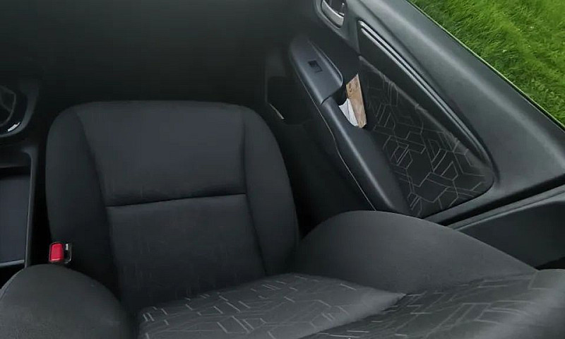 Honda Fit 2015 Top D...