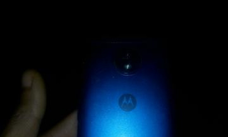 Moto E4...
