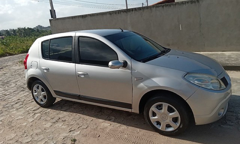 Vendo Sandero 1.6 8V...