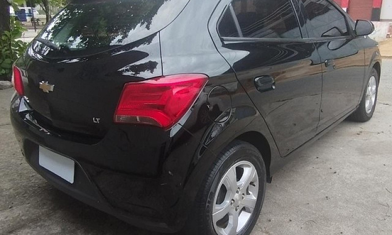 Chevrolet Onix Lt Au...