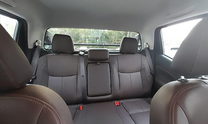 Nissan Frontier 2.3 ...