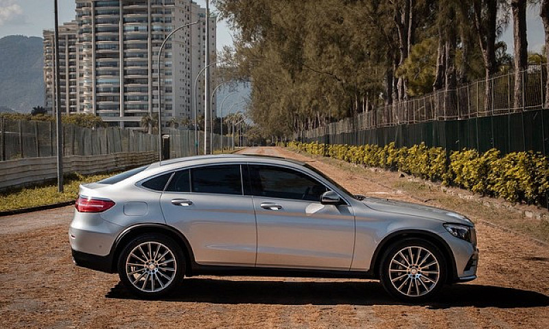 Mercedes Benz Glc 25...
