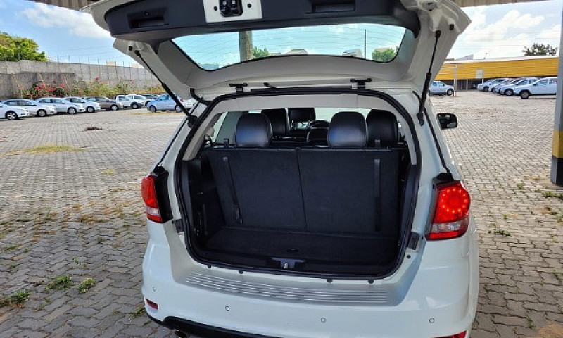 Dodge Journey Sxt 3....
