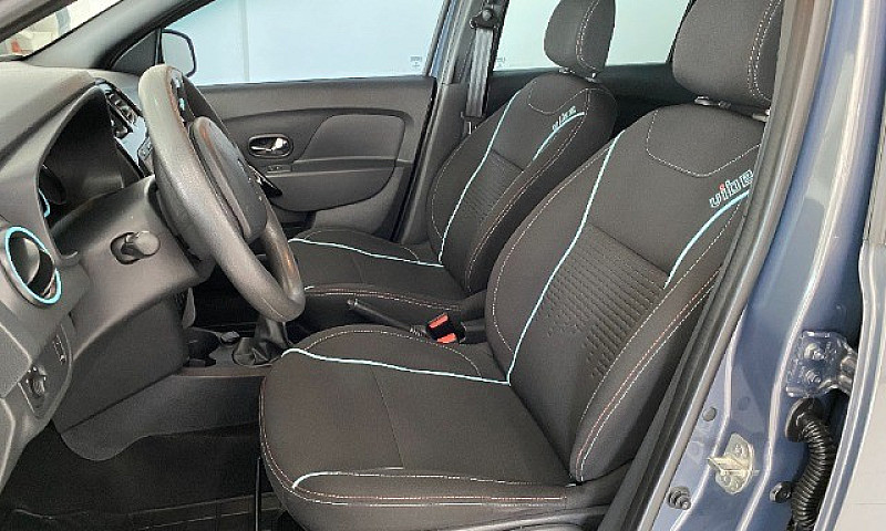 Renault Sandero 1.0 ...