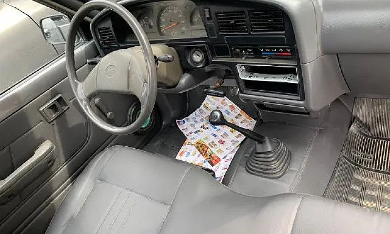 Hilux Cabine Simples...