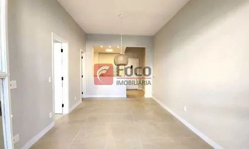 Apartamento-À Venda-...
