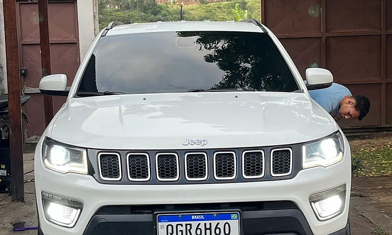 Jeep Compass Longitu...
