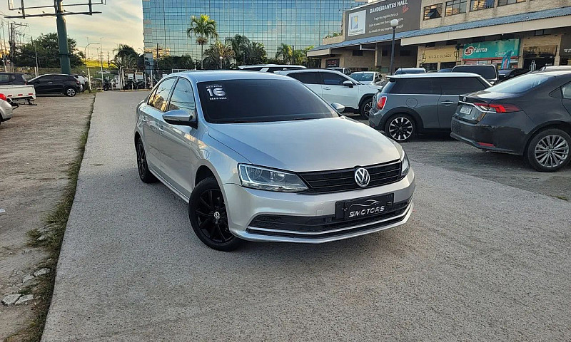 Volkswagen Jetta Tre...