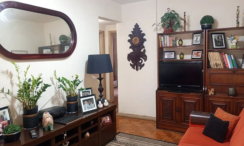 Apartamento Metrô Sã...