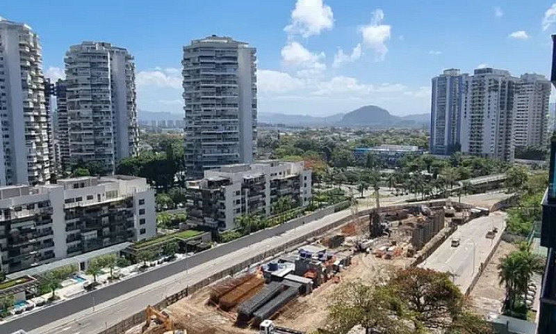 Aquabella, Av. Lucio...
