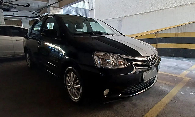 Toyota Etios Xls Sed...