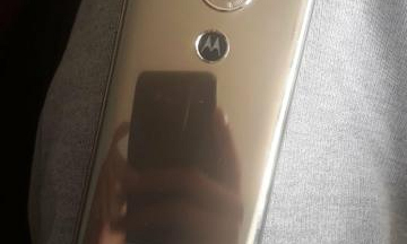 Moto G6 Play...