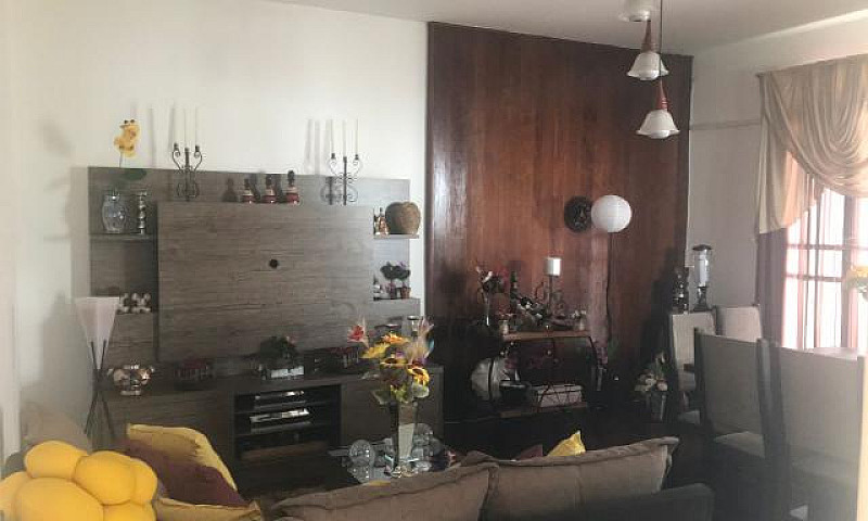 Casa À Venda Com 3 D...