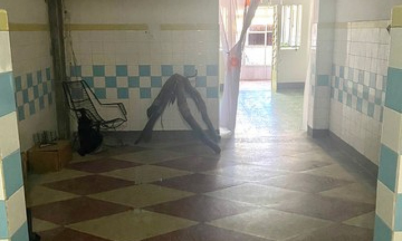 Ótima Casa Para Comé...