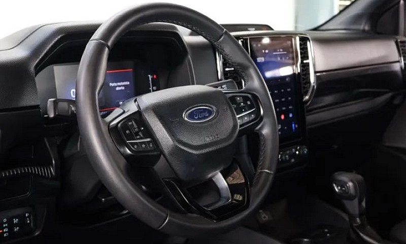 Ford Ranger Black 2....