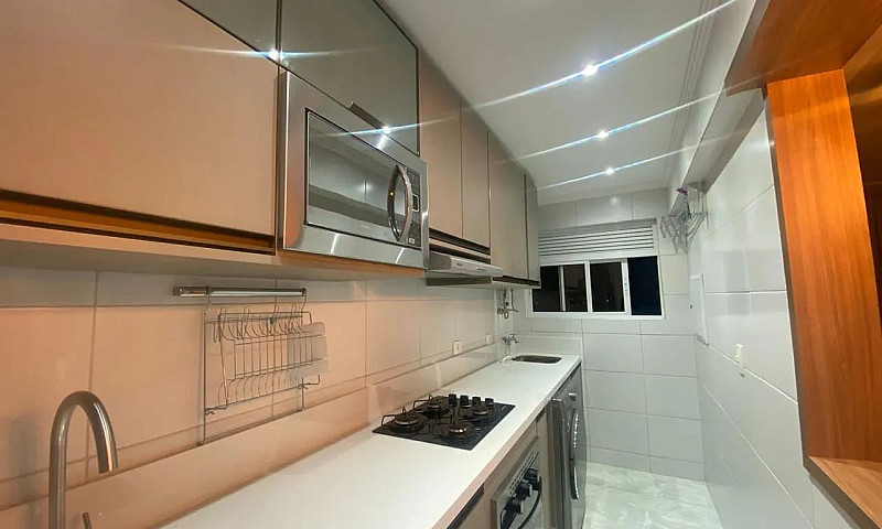 Apartamento Semimobi...