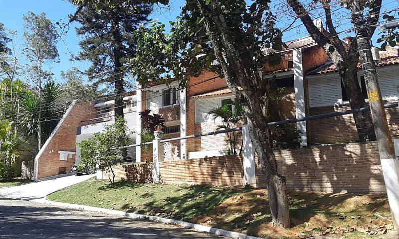 Casa No Condomínio F...