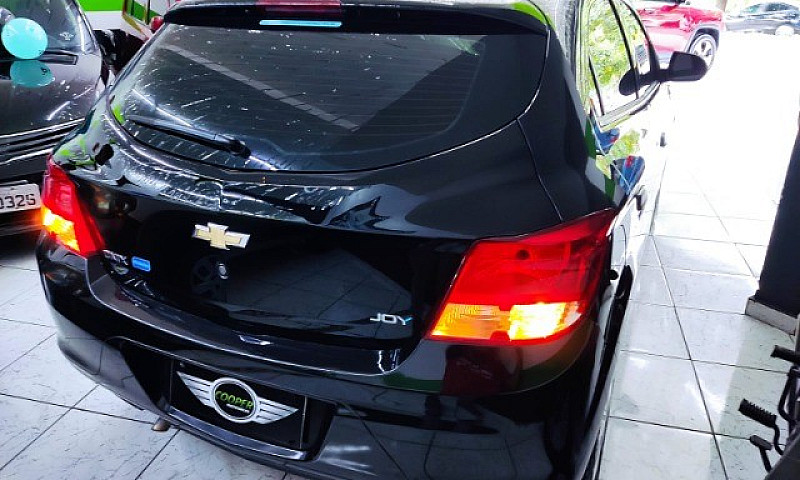 Chevrolet Onix Joy 1...