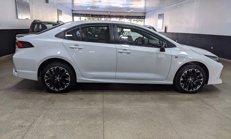 Toyotta Corolla Gr-S...