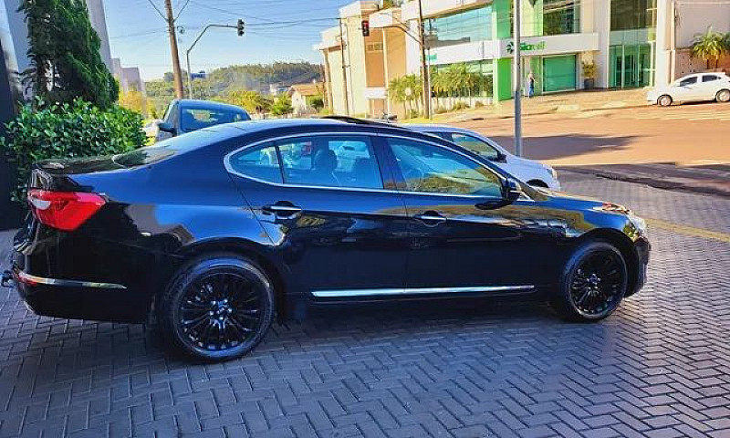Kia Motors Cadenza E...