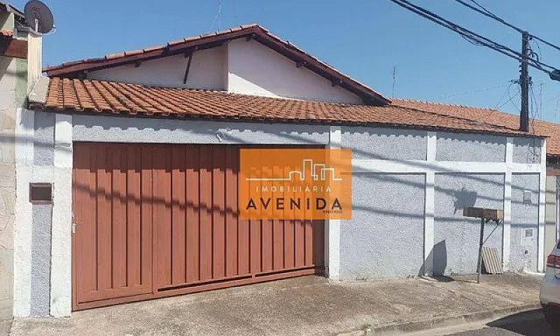 Casa Com 3 Dormitóri...