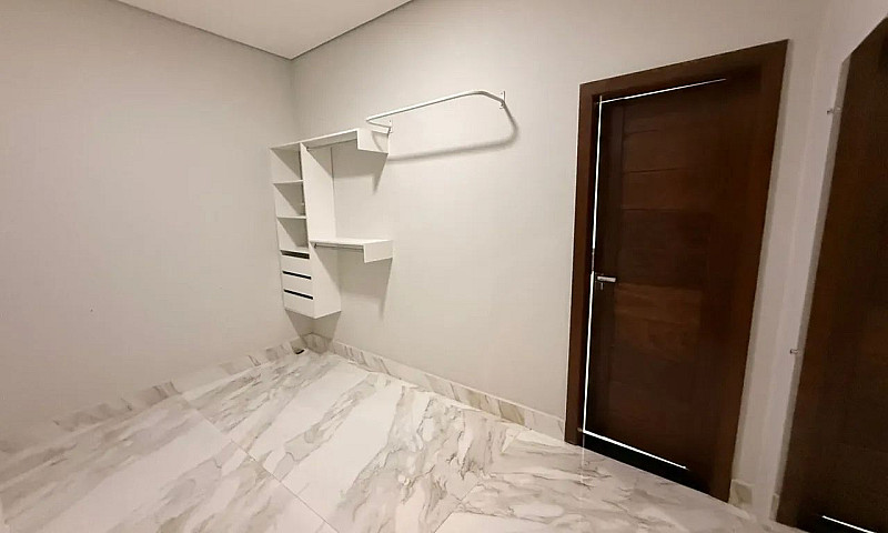 Aluguel De Casa Em C...