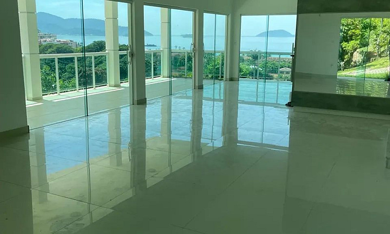 Casa No Cond Fazenda...
