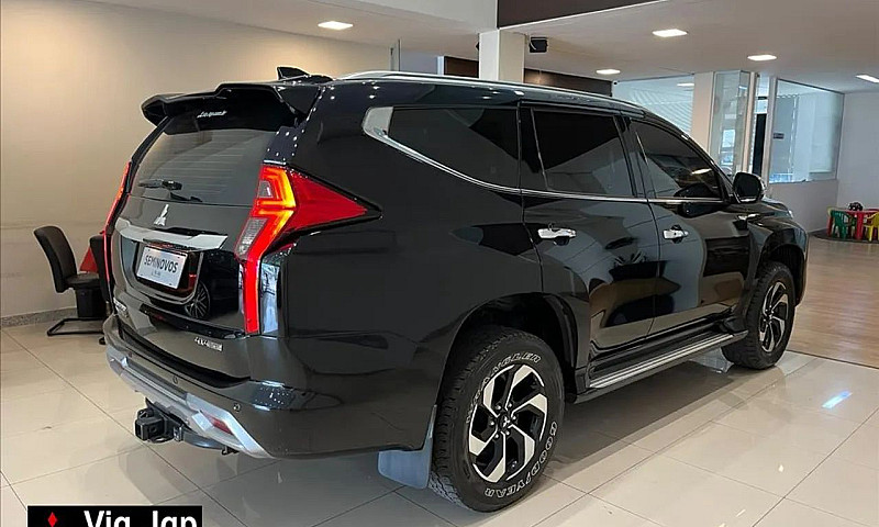 Mitsubishi Pajero Sp...
