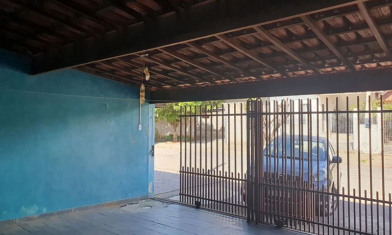 Oportunidade! Casa À...