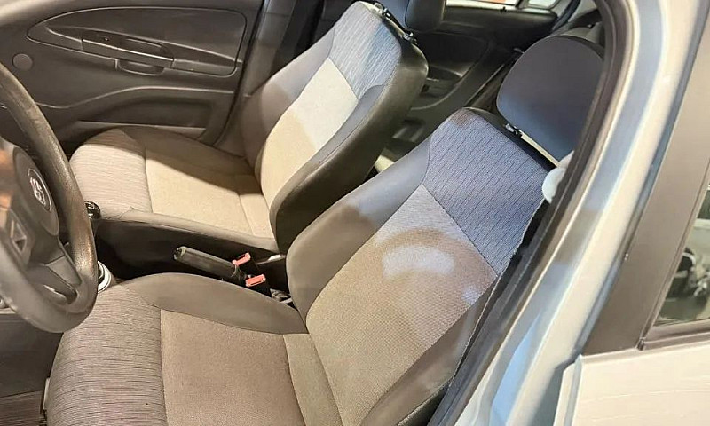 Volkswagen Gol 1.0 8...