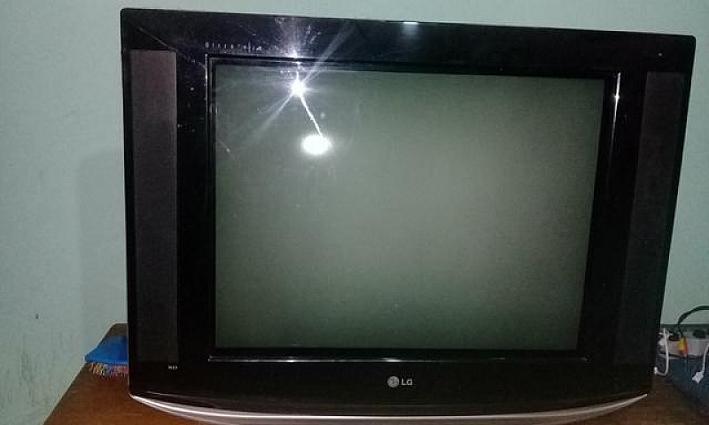 Televisão Lg De Tubo...