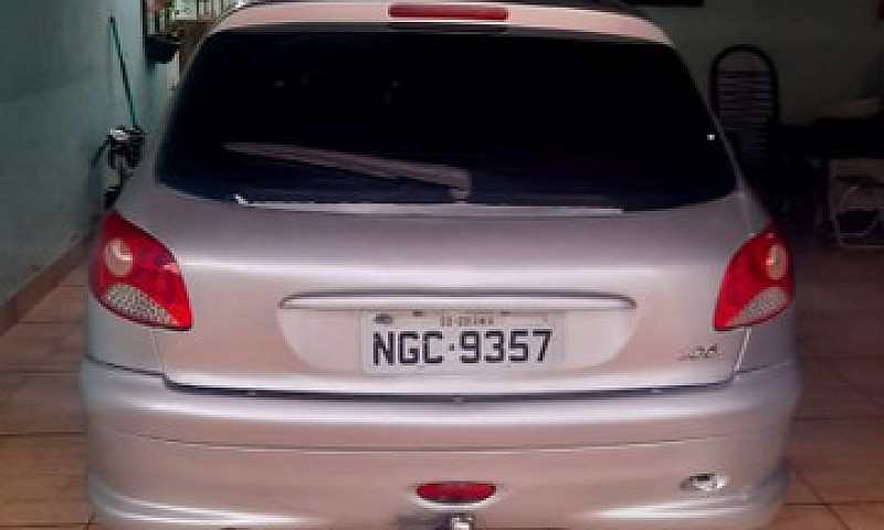 Vendo Peugeot 206 11...
